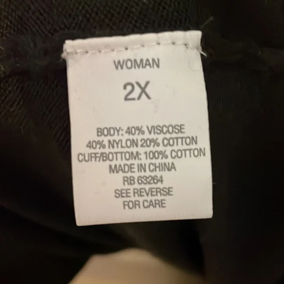 Roz & Ali light-weight long sleeve sweater with beaded detail - Picture 6 of 6